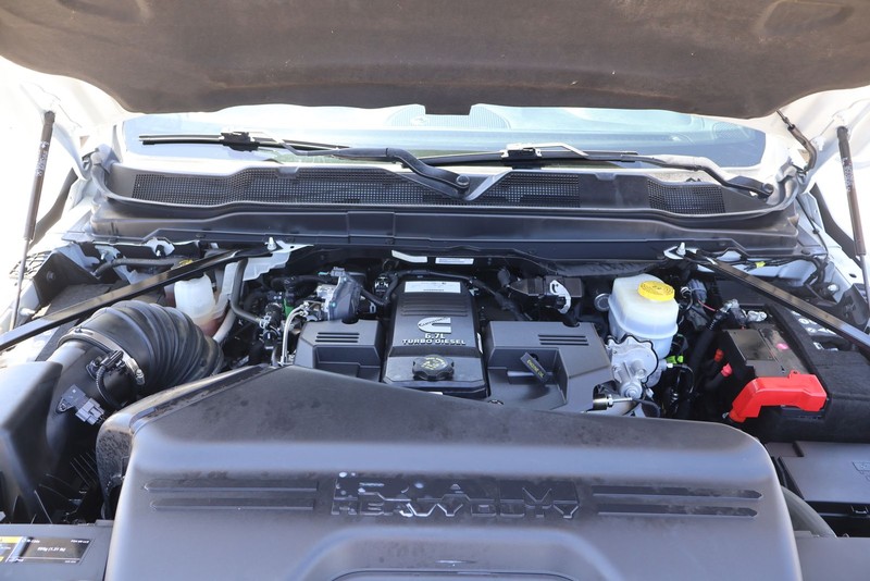 Ram 2500 Vehicle Full-screen Gallery Image 12