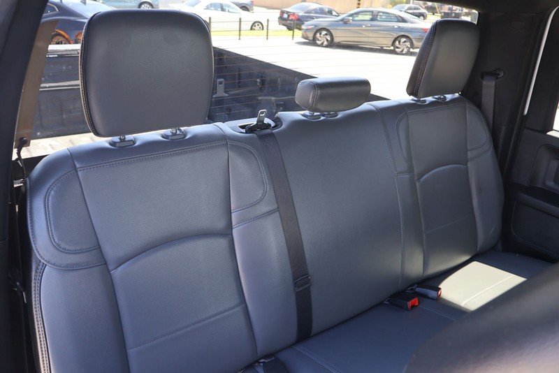 Ram 2500 Vehicle Full-screen Gallery Image 20