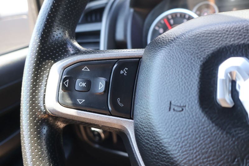 Ram 2500 Vehicle Full-screen Gallery Image 24