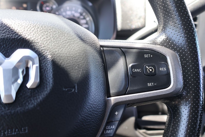 Ram 2500 Vehicle Full-screen Gallery Image 25