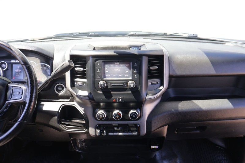 Ram 2500 Vehicle Full-screen Gallery Image 26