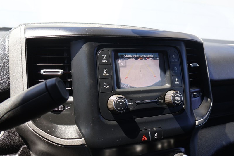 Ram 2500 Vehicle Full-screen Gallery Image 28