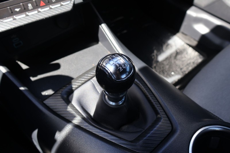 Ford Mustang Vehicle Full-screen Gallery Image 30