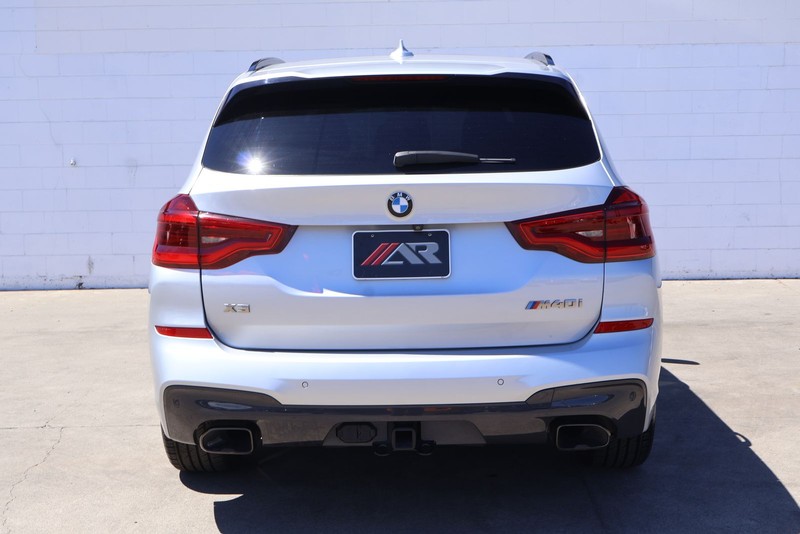BMW X3 Vehicle Full-screen Gallery Image 07