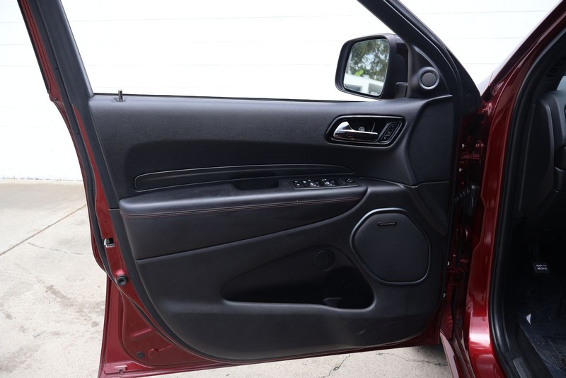 Dodge Durango Vehicle Full-screen Gallery Image 14