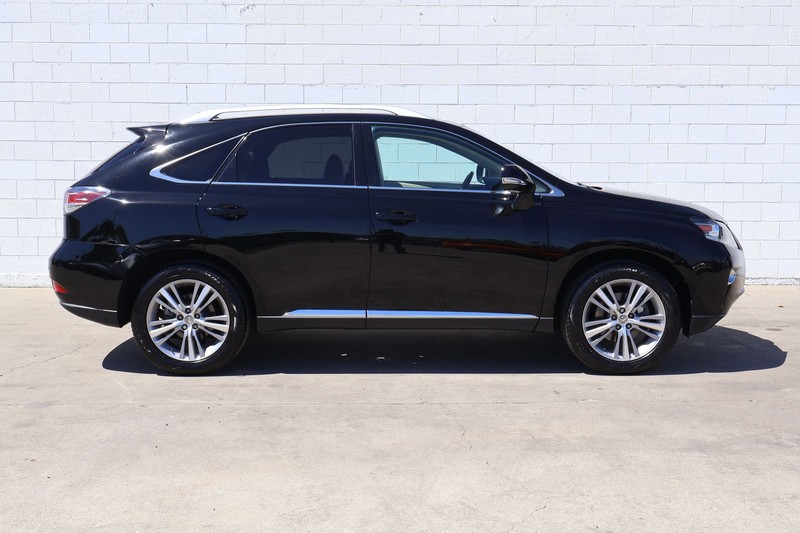 Lexus RX 350 Vehicle Full-screen Gallery Image 04