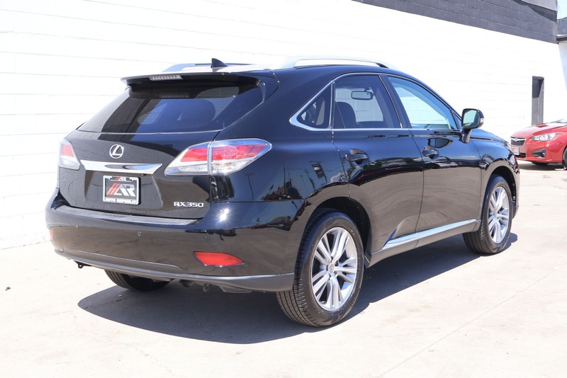 Lexus RX 350 Vehicle Full-screen Gallery Image 05