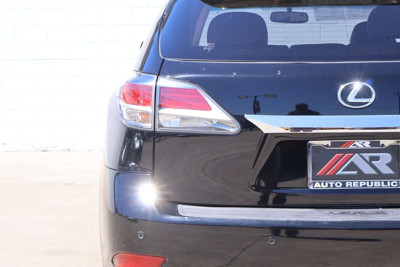 Lexus RX 350 Vehicle Full-screen Gallery Image 07