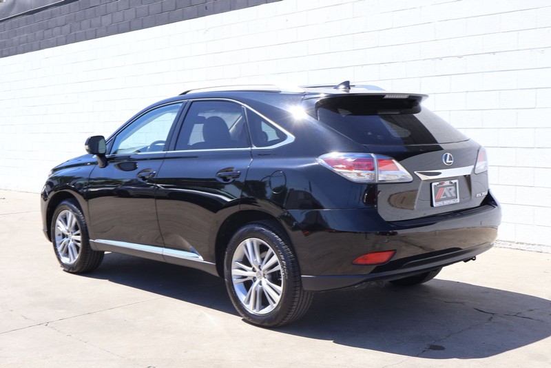 Lexus RX 350 Vehicle Full-screen Gallery Image 09