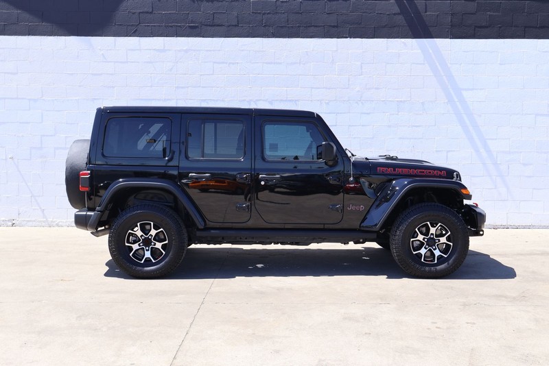 Jeep Wrangler Unlimited Vehicle Full-screen Gallery Image 04