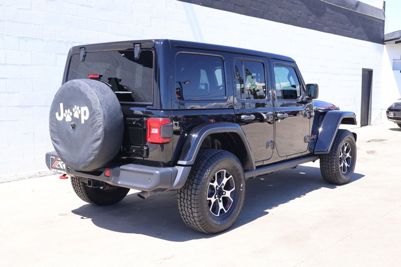 Jeep Wrangler Unlimited Vehicle Full-screen Gallery Image 05