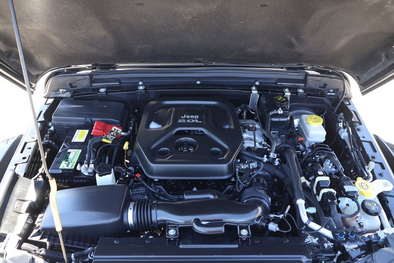 Jeep Wrangler Unlimited Vehicle Full-screen Gallery Image 12