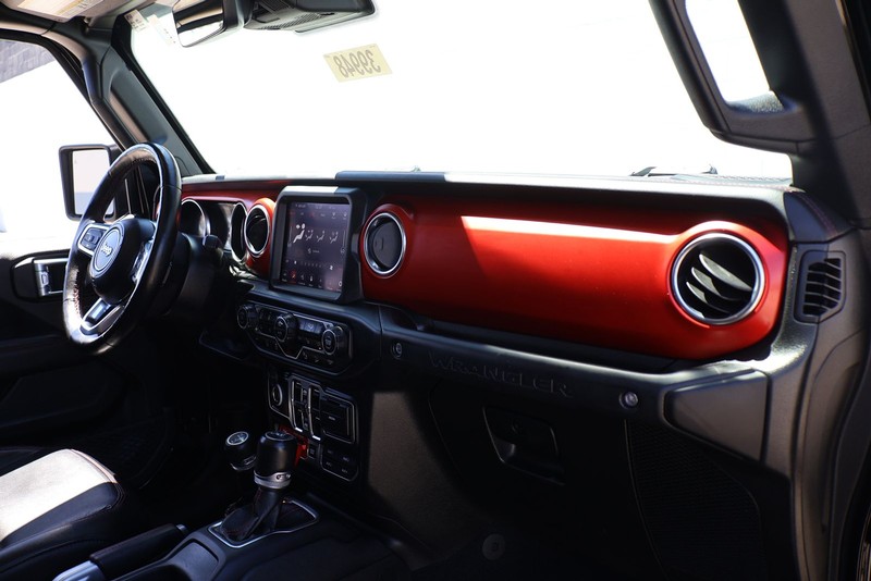 Jeep Wrangler Unlimited Vehicle Full-screen Gallery Image 18