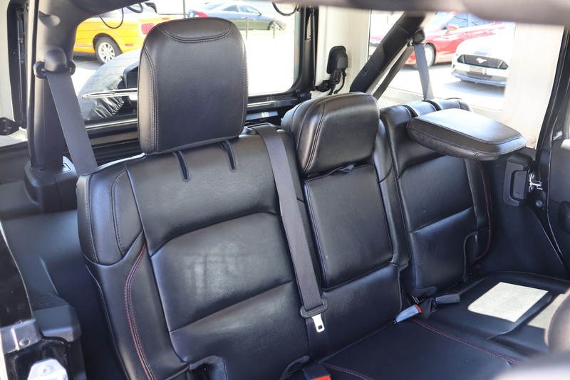 Jeep Wrangler Unlimited Vehicle Full-screen Gallery Image 20