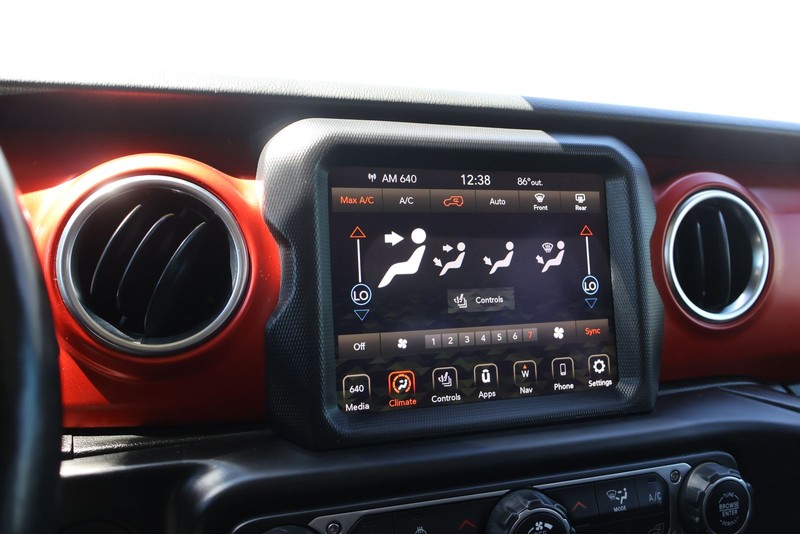 Jeep Wrangler Unlimited Vehicle Full-screen Gallery Image 27