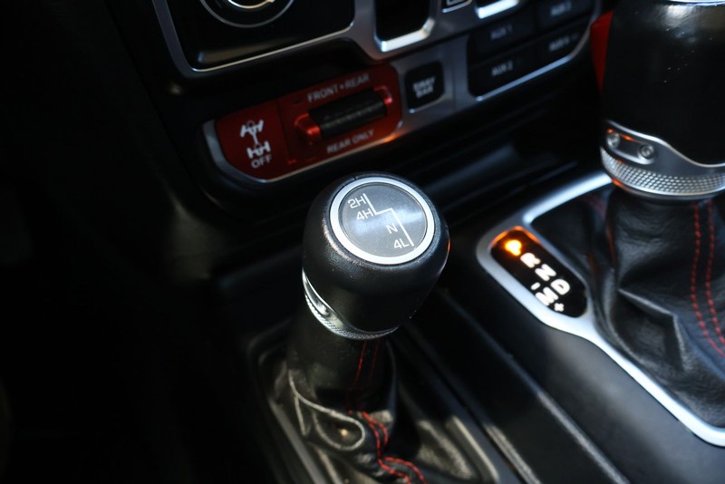 Jeep Wrangler Unlimited Vehicle Full-screen Gallery Image 30