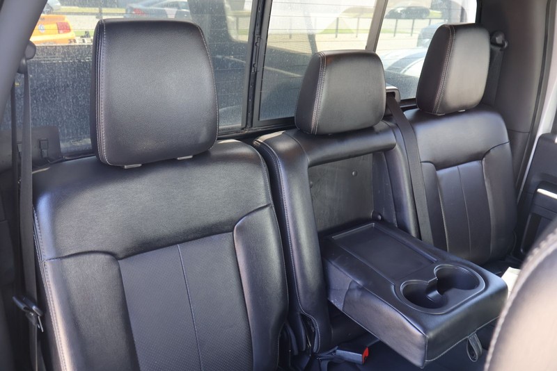 Ford Super Duty F-250 SRW Vehicle Full-screen Gallery Image 20