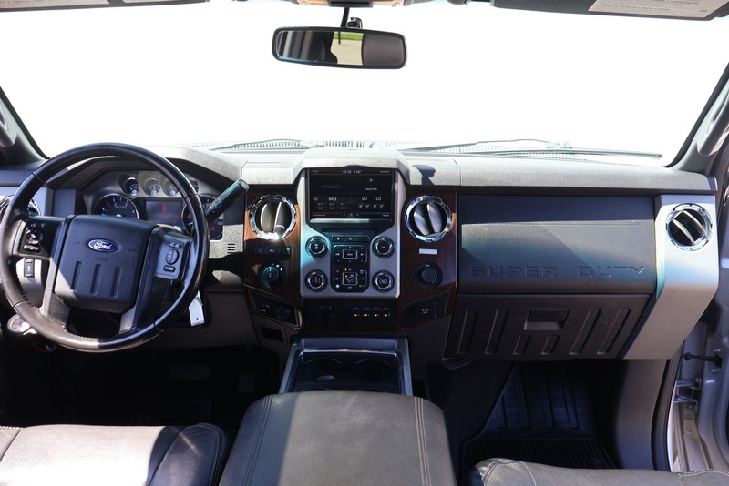 Ford Super Duty F-250 SRW Vehicle Full-screen Gallery Image 21