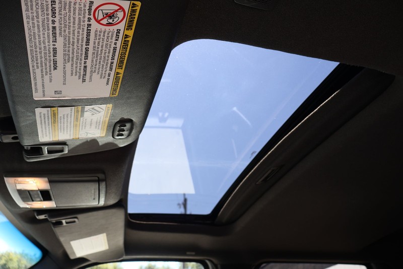 Ford Super Duty F-250 SRW Vehicle Full-screen Gallery Image 31