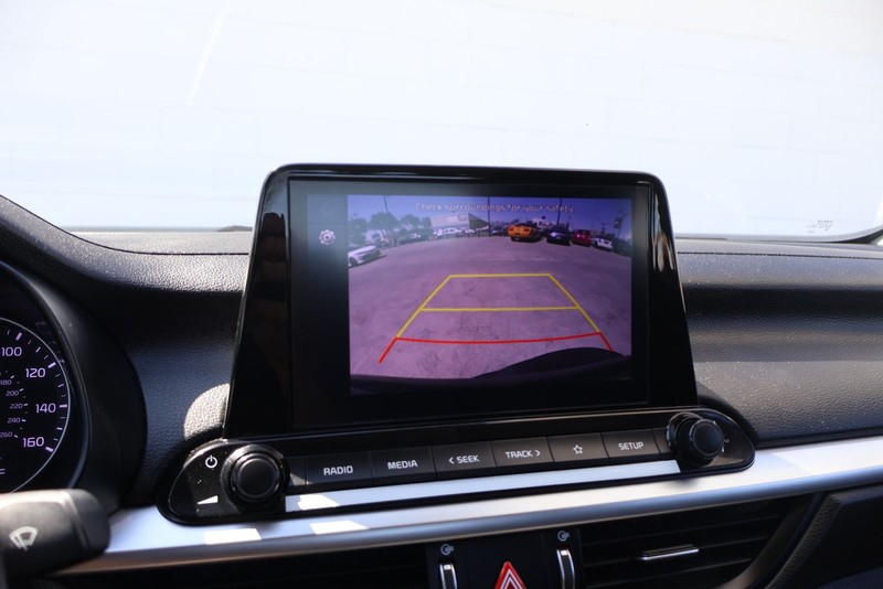 Kia Forte Vehicle Full-screen Gallery Image 26