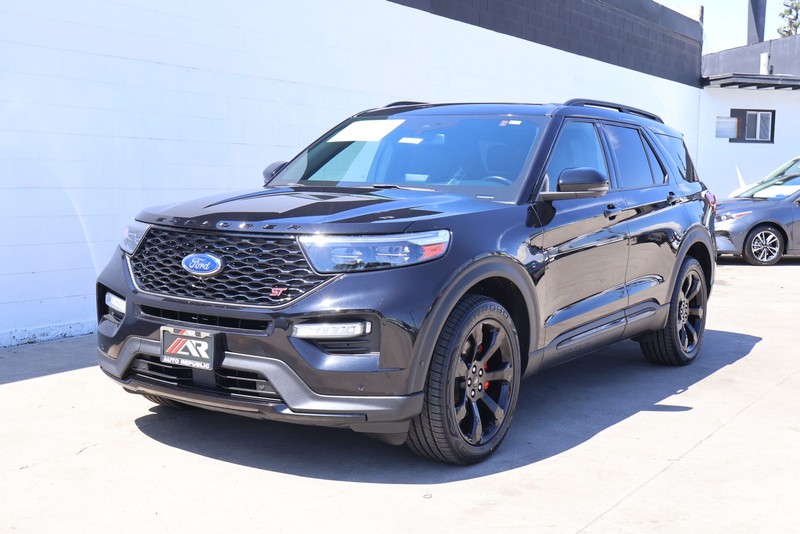Ford Explorer Vehicle Full-screen Gallery Image 12