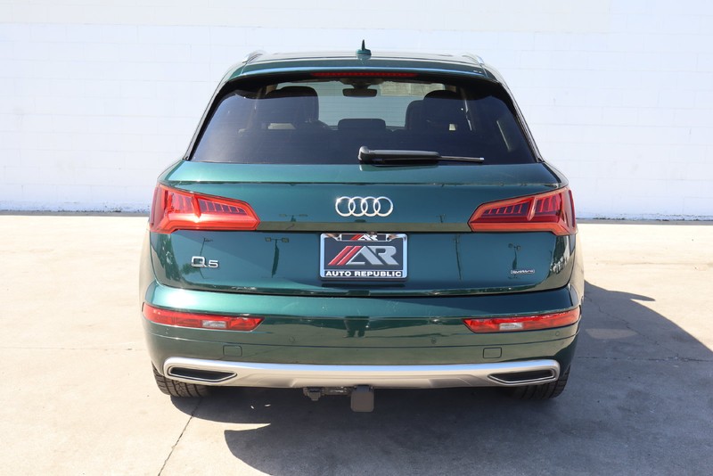 Audi Q5 Vehicle Full-screen Gallery Image 06