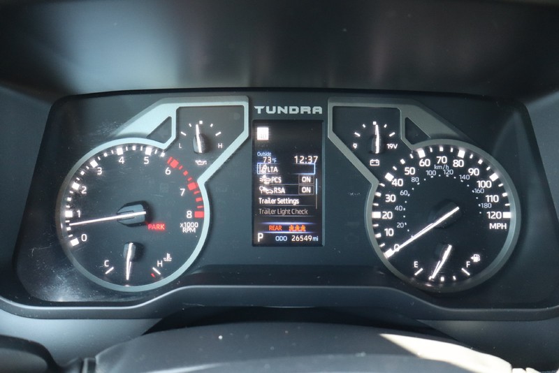 Toyota Tundra 4WD Vehicle Full-screen Gallery Image 22
