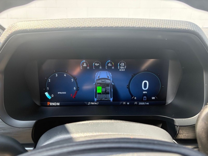 Ford F-150 Vehicle Full-screen Gallery Image 22