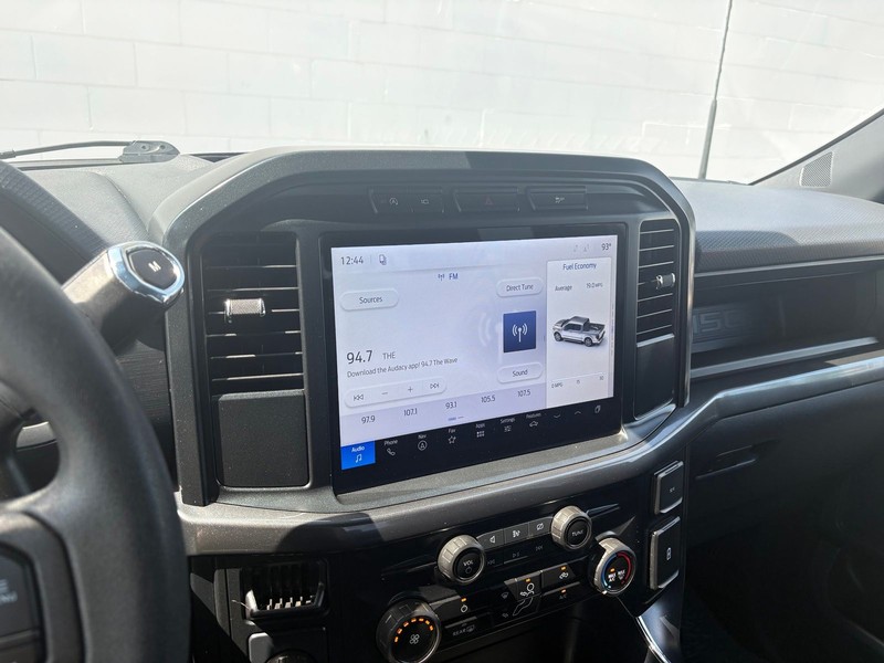Ford F-150 Vehicle Full-screen Gallery Image 27