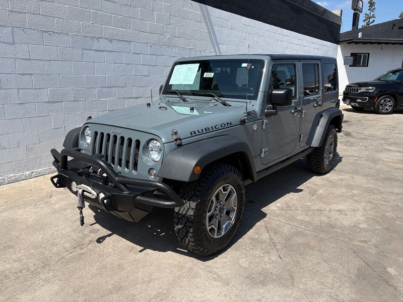 Jeep Wrangler Unlimited Vehicle Full-screen Gallery Image 11
