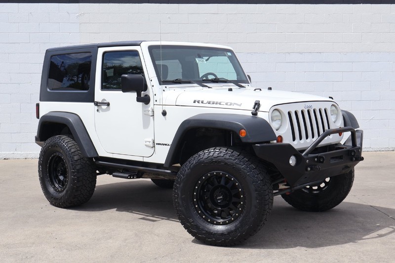 Jeep Wrangler Vehicle Full-screen Gallery Image 01