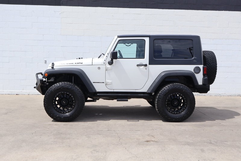 Jeep Wrangler Vehicle Full-screen Gallery Image 10