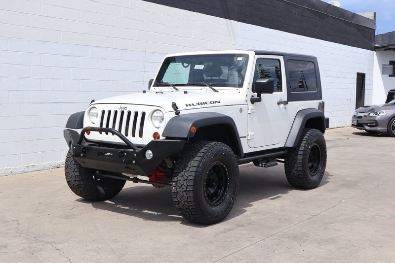 Jeep Wrangler Vehicle Full-screen Gallery Image 11