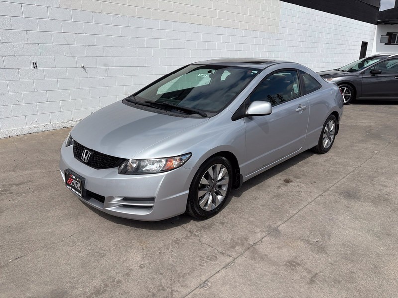 Honda Civic Coupe Vehicle Full-screen Gallery Image 11