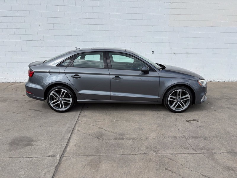 Audi A3 Sedan Vehicle Full-screen Gallery Image 04