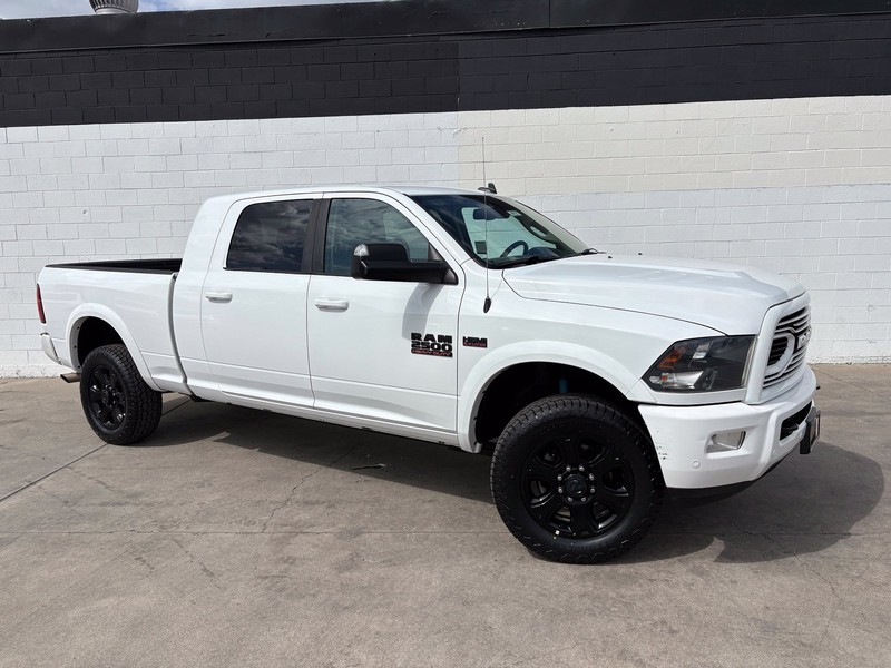 Ram 2500 Vehicle Full-screen Gallery Image 02