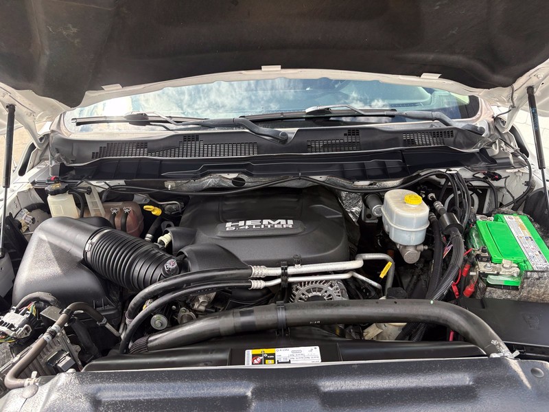 Ram 2500 Vehicle Full-screen Gallery Image 12