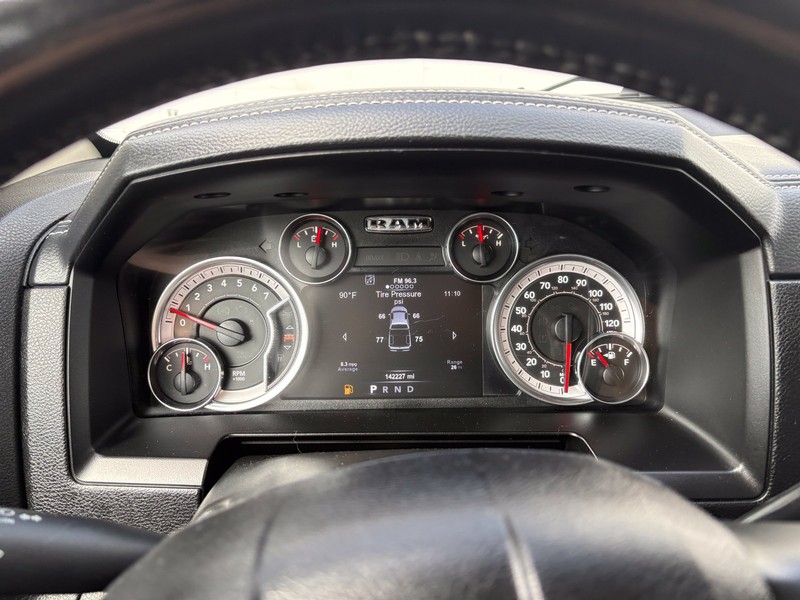 Ram 2500 Vehicle Full-screen Gallery Image 22