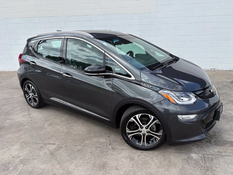 Chevrolet Bolt EV Vehicle Full-screen Gallery Image 01