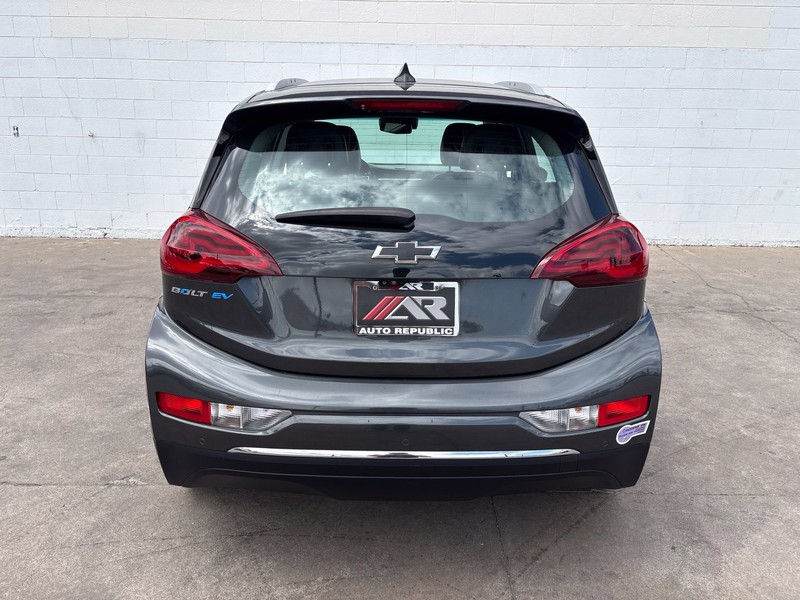 Chevrolet Bolt EV Vehicle Full-screen Gallery Image 06