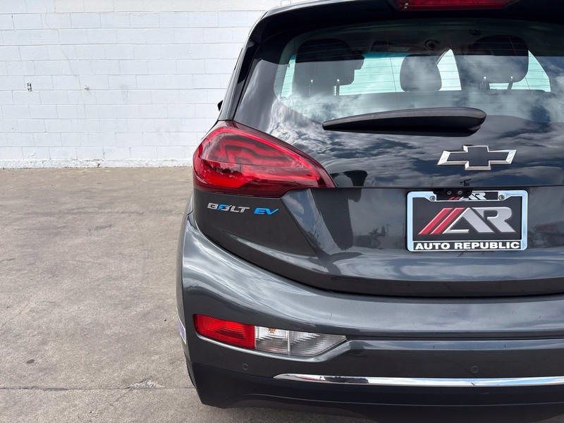 Chevrolet Bolt EV Vehicle Full-screen Gallery Image 07