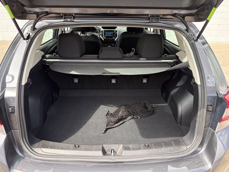 Subaru Impreza Vehicle Full-screen Gallery Image 08