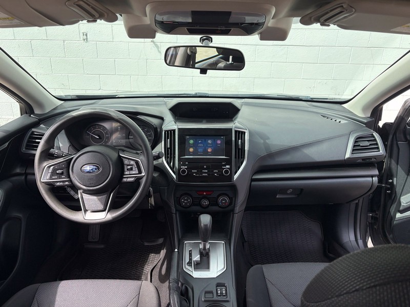 Subaru Impreza Vehicle Full-screen Gallery Image 21