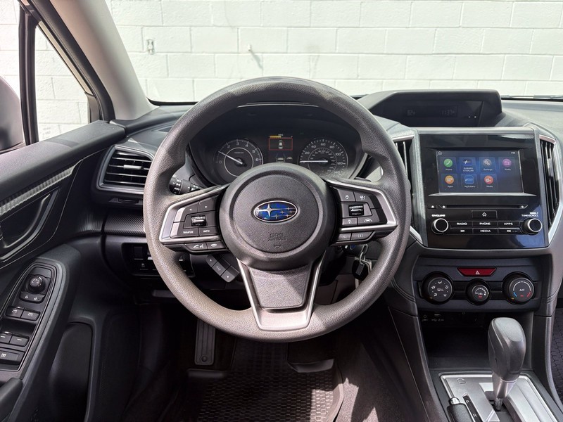 Subaru Impreza Vehicle Full-screen Gallery Image 23