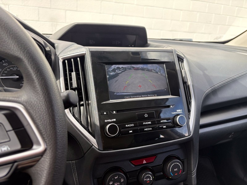 Subaru Impreza Vehicle Full-screen Gallery Image 28