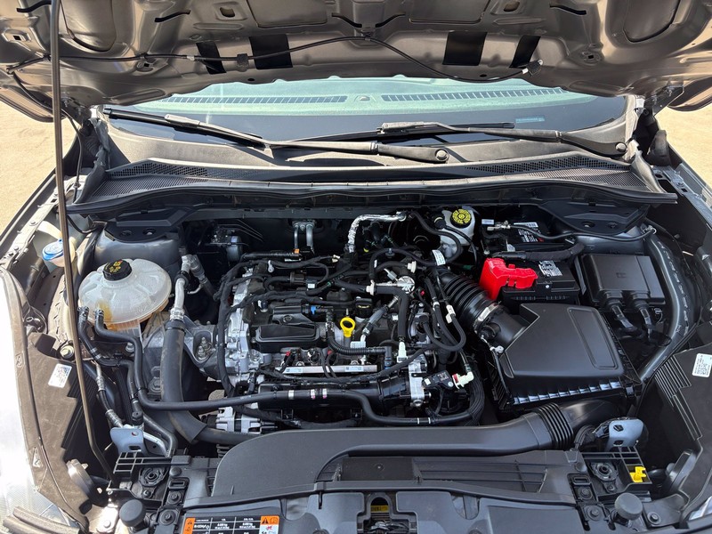 Ford Escape Vehicle Full-screen Gallery Image 13