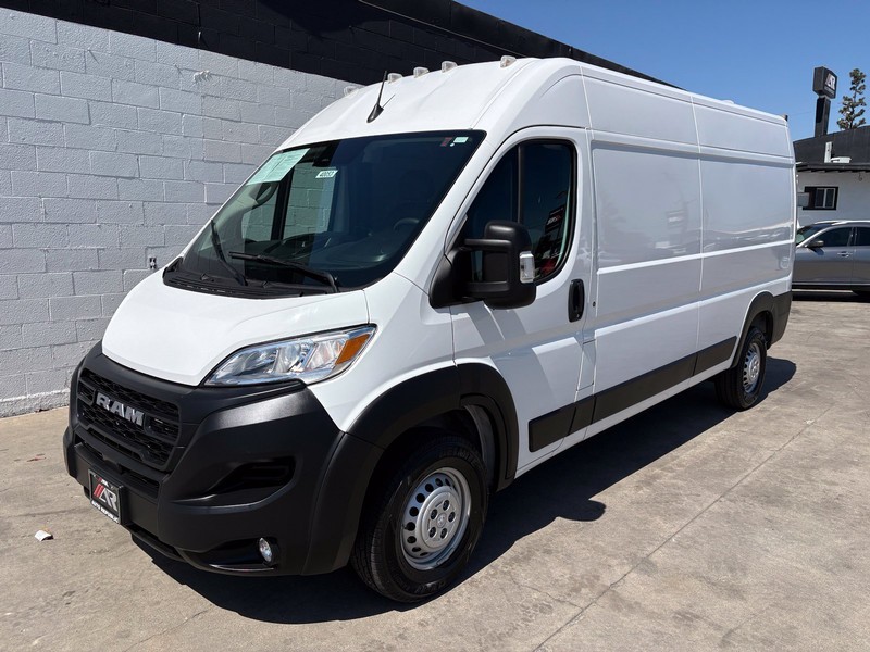 Ram ProMaster Cargo Van Vehicle Full-screen Gallery Image 11