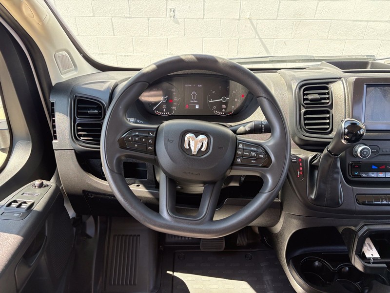 Ram ProMaster Cargo Van Vehicle Full-screen Gallery Image 23