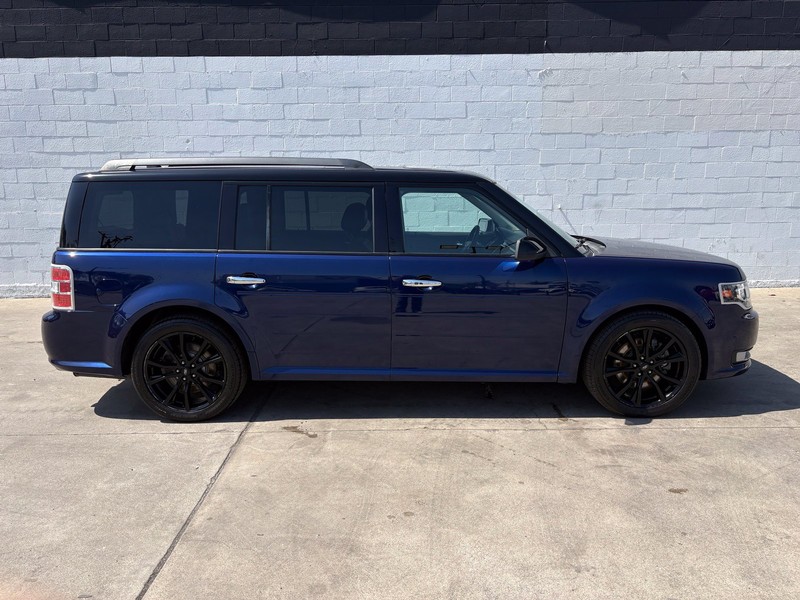 Ford Flex Vehicle Full-screen Gallery Image 04