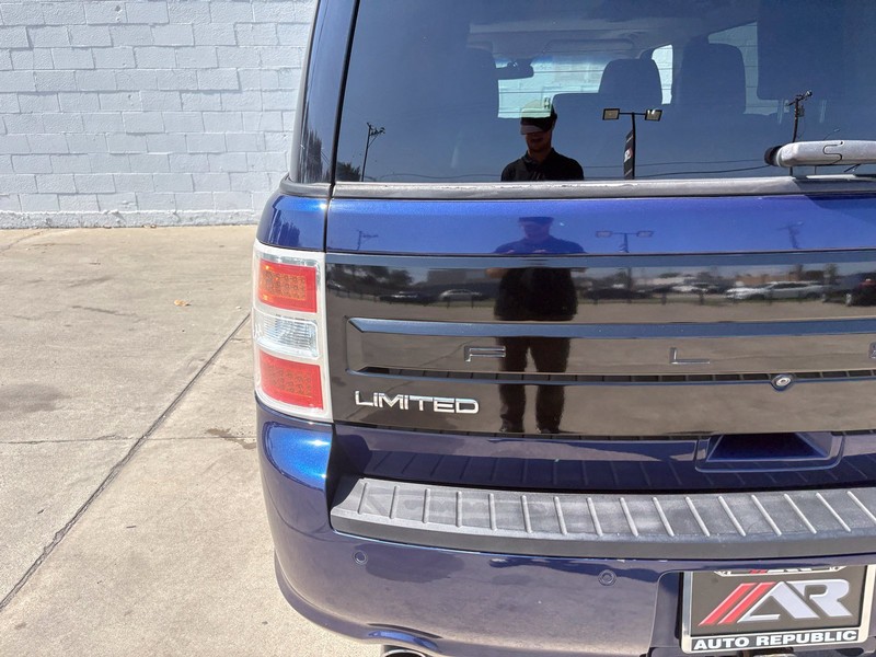 Ford Flex Vehicle Full-screen Gallery Image 07